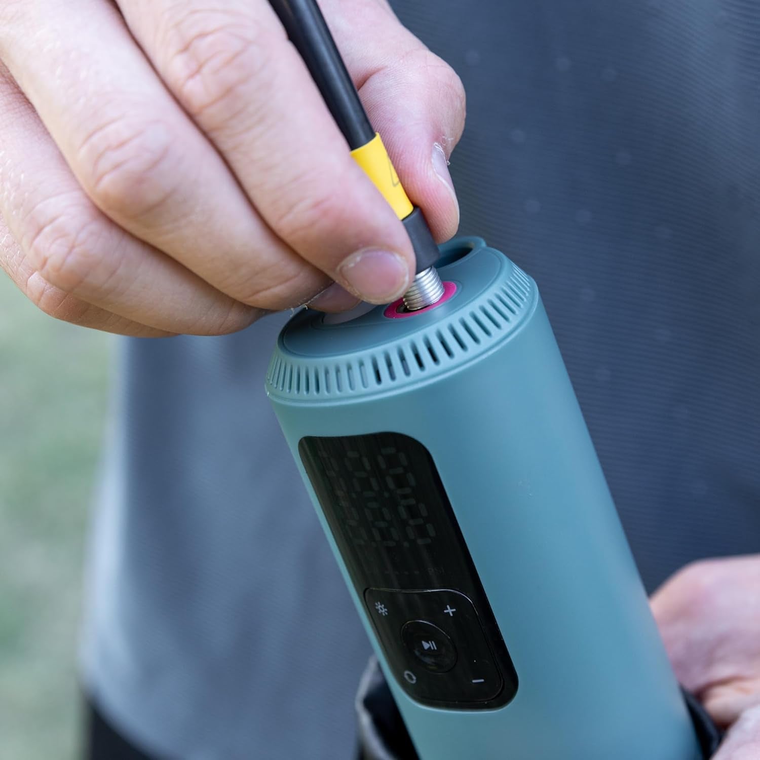 Tragbarer Elektrischer Luftkompressor XP - Tragbarer Kompressor Für Fahrräder, Motorräder, Roller, Bälle, Mit Drucksensor, Integriertem Led-Licht, 150 PSI, 2X1.200 Mah