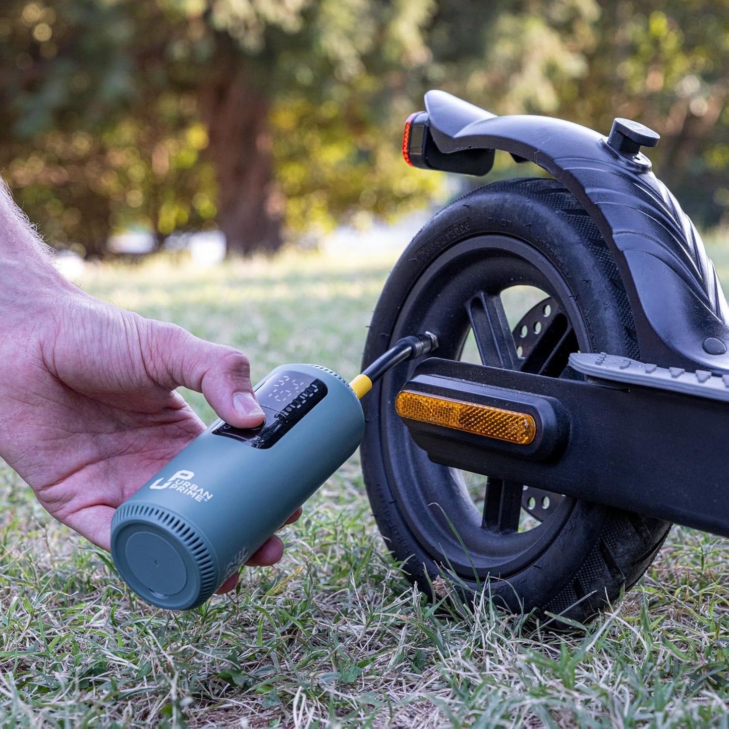 Tragbarer Elektrischer Luftkompressor XP - Tragbarer Kompressor Für Fahrräder, Motorräder, Roller, Bälle, Mit Drucksensor, Integriertem Led-Licht, 150 PSI, 2X1.200 Mah